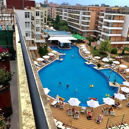 Menada Grand Kamelia